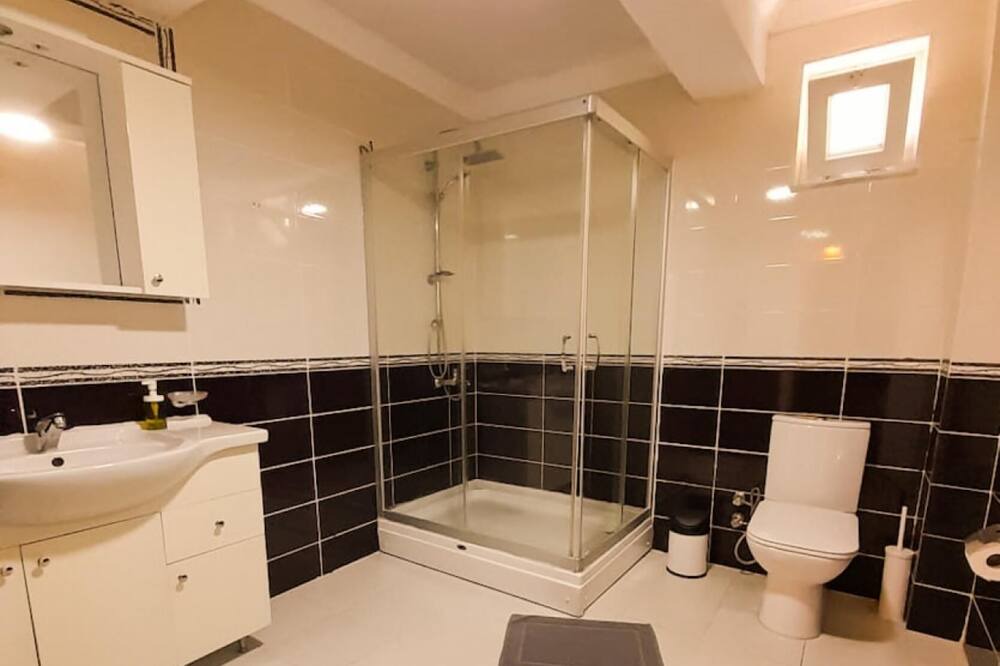 Photo of Bathroom in Mentese