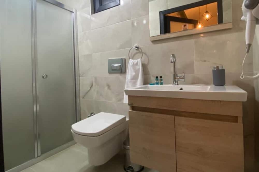 Photo of Bathroom in Yanik