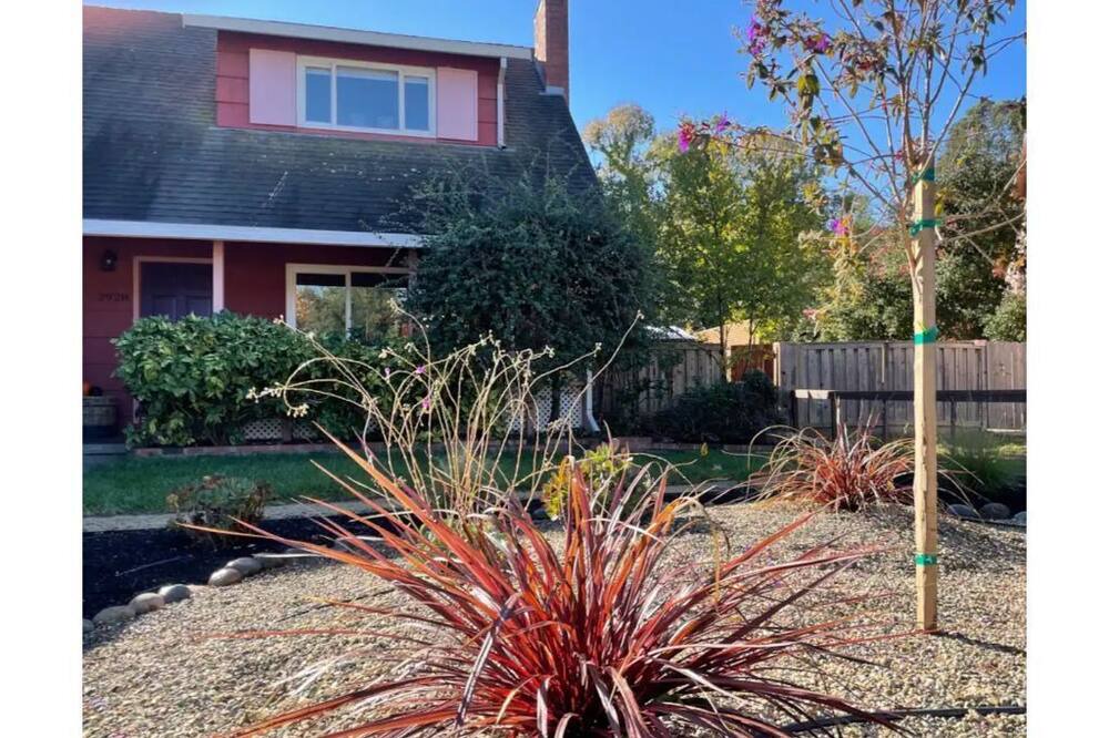 Photo of Outdoor in May Valley