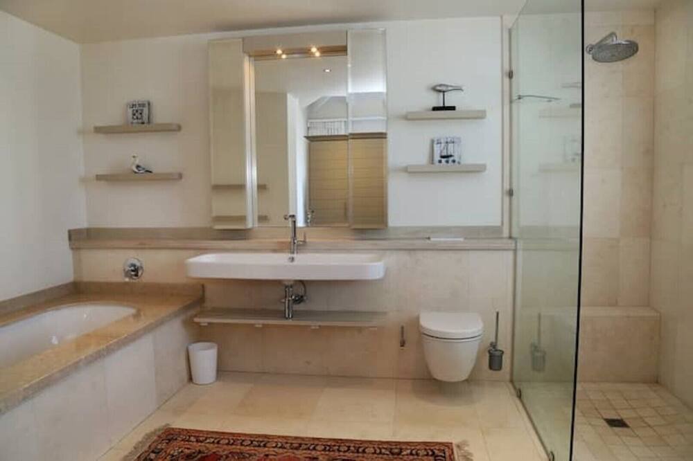 Photo of Bathroom in Voelklip