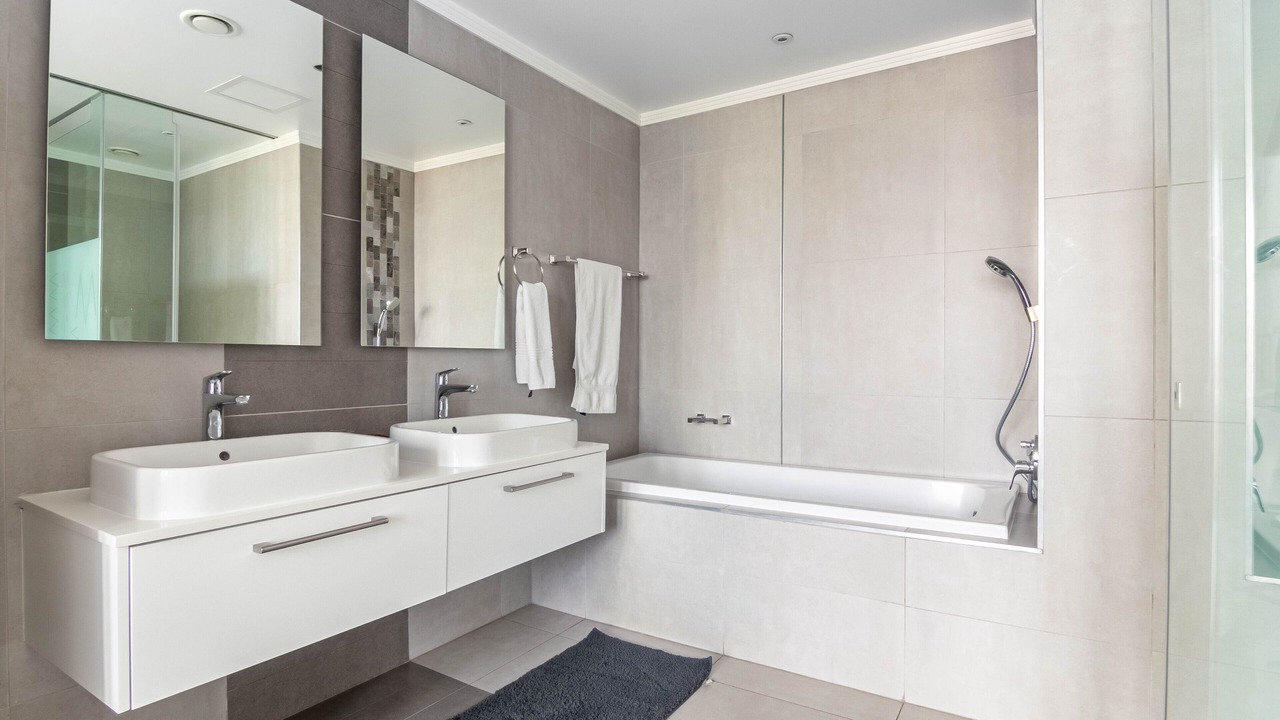 Photo of Bathroom in Greater Johannesburg Metropolitan Area