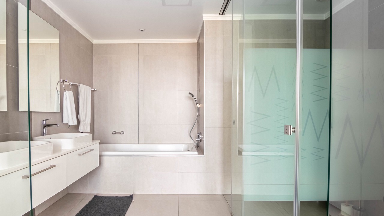 Photo of Bathroom in Greater Johannesburg Metropolitan Area