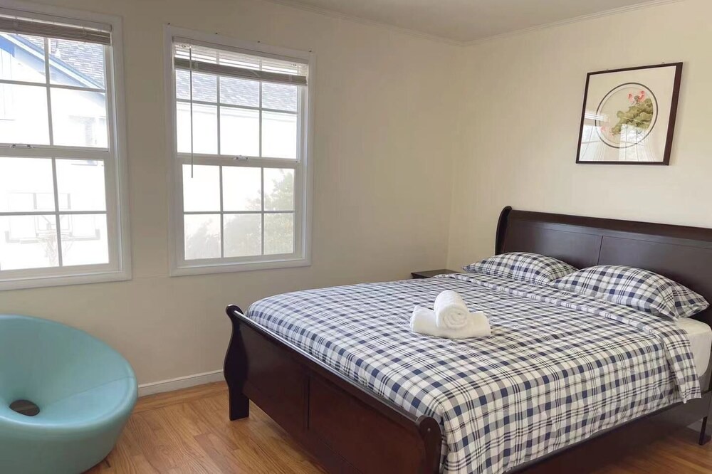 Photo of Bedroom in Westlake