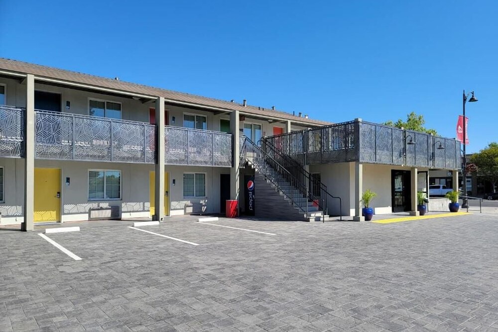 Photo of Outdoor in Newhall
