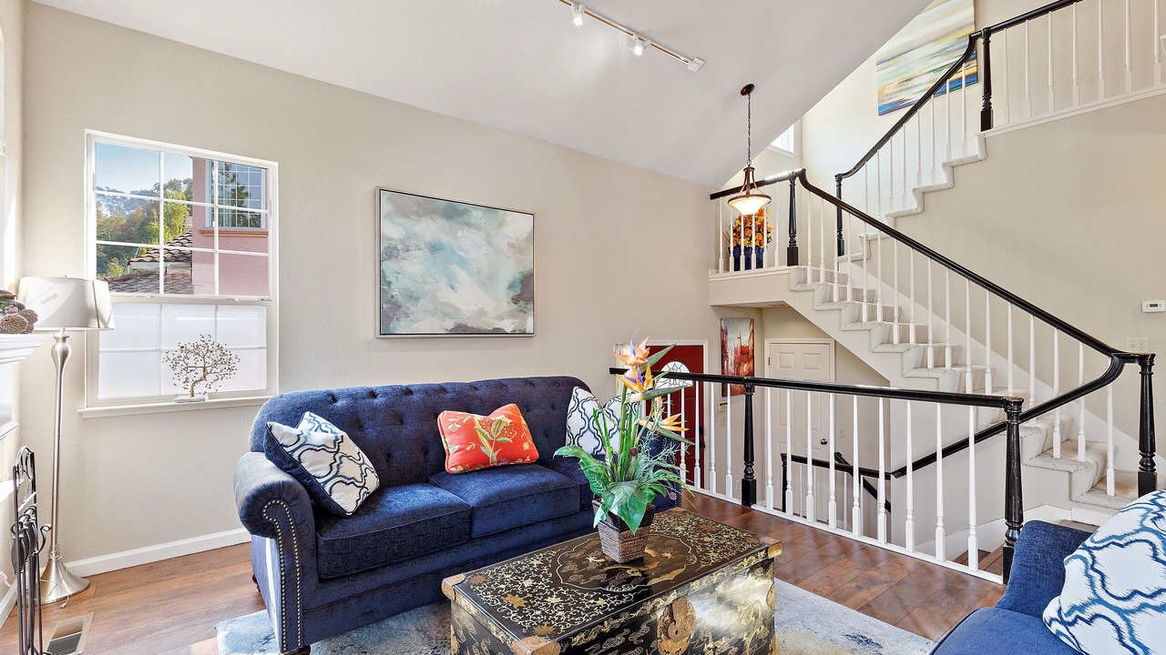 Photo of Livingroom in Castro Valley
