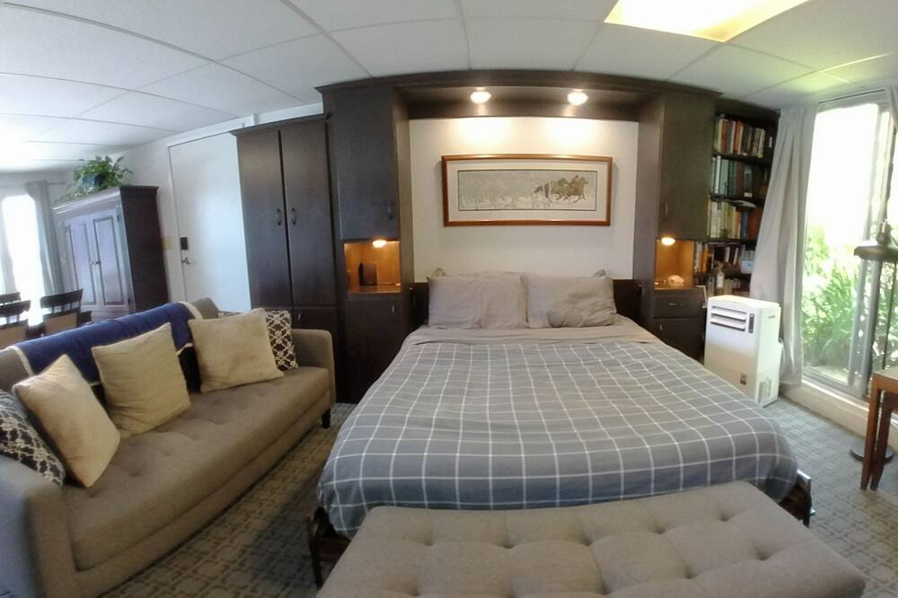 Photo of Bedroom in Strawberry