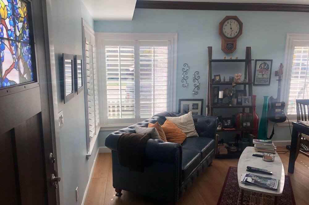 Photo of Livingroom in Redwood City