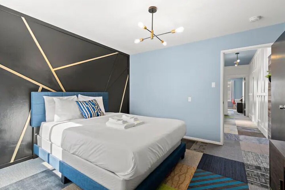 Photo of Bedroom in Downtown