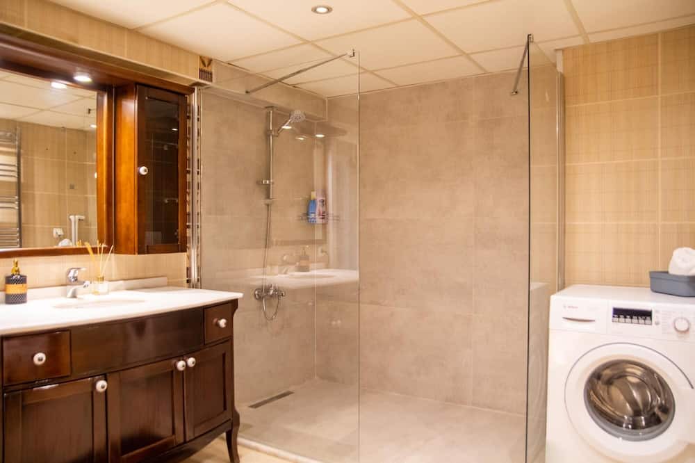Photo of Bathroom in Karsiyaka