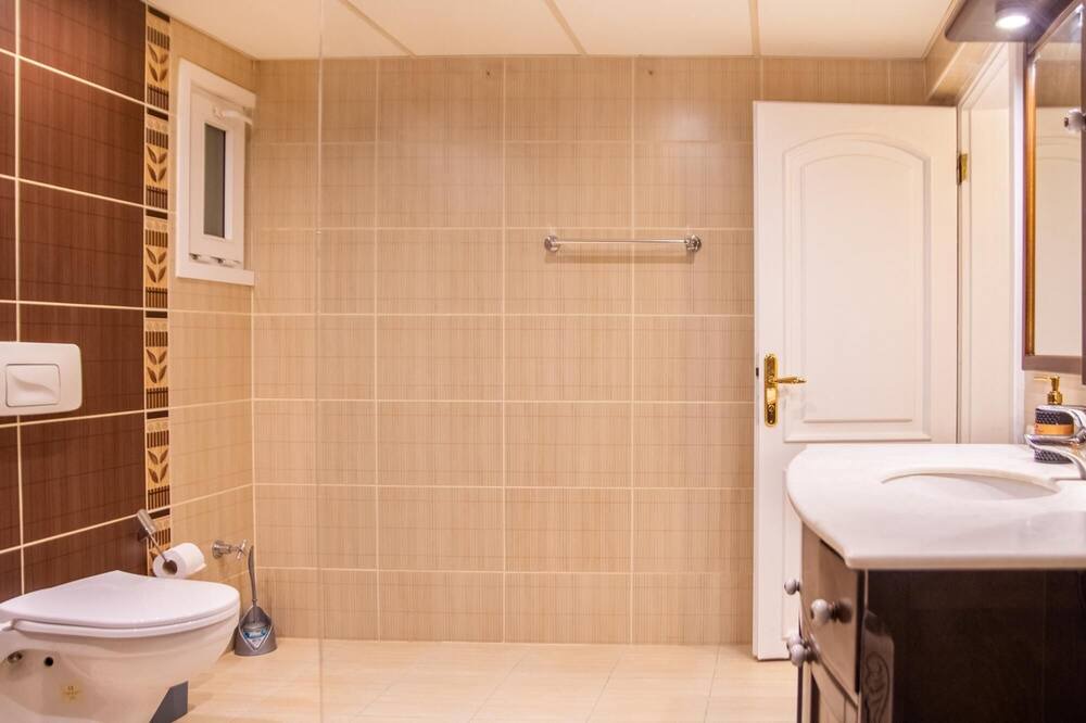 Photo of Bathroom in Karsiyaka