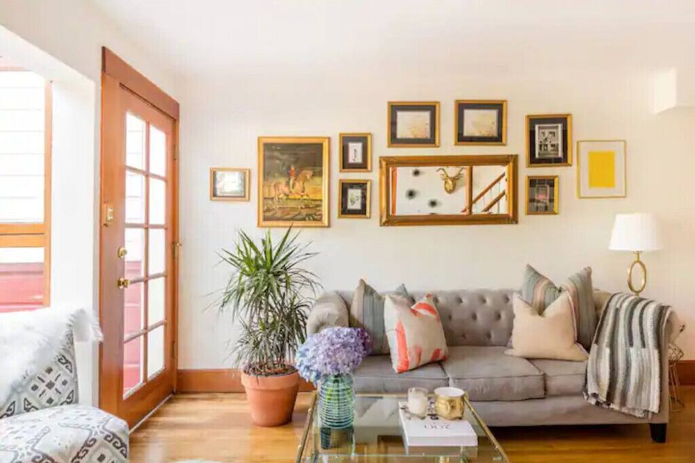 Photo of Livingroom in Dolores Heights
