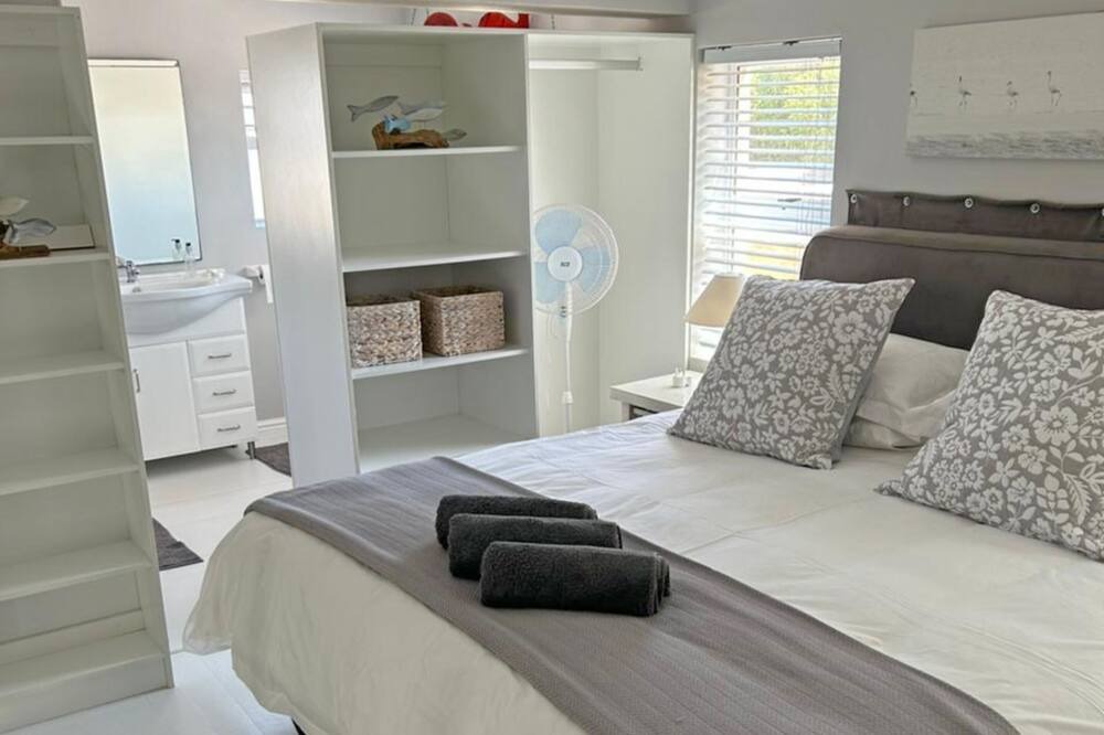Photo of Bedroom in Langebaan