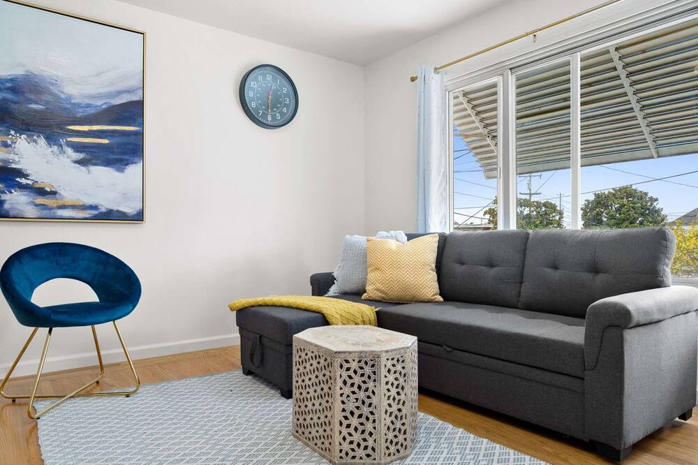 Photo of Livingroom in San Bruno