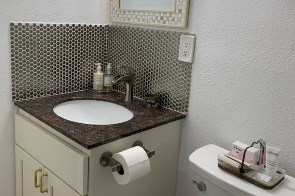 Photo of Bathroom in Claremont Hills