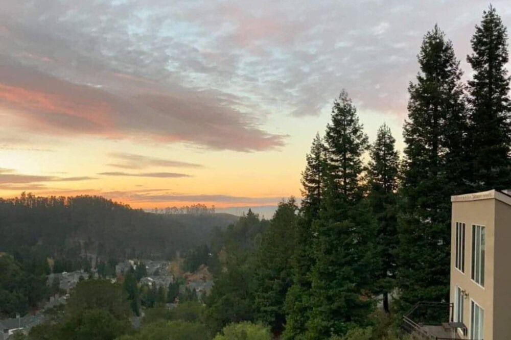Photo of Outdoor in Claremont Hills