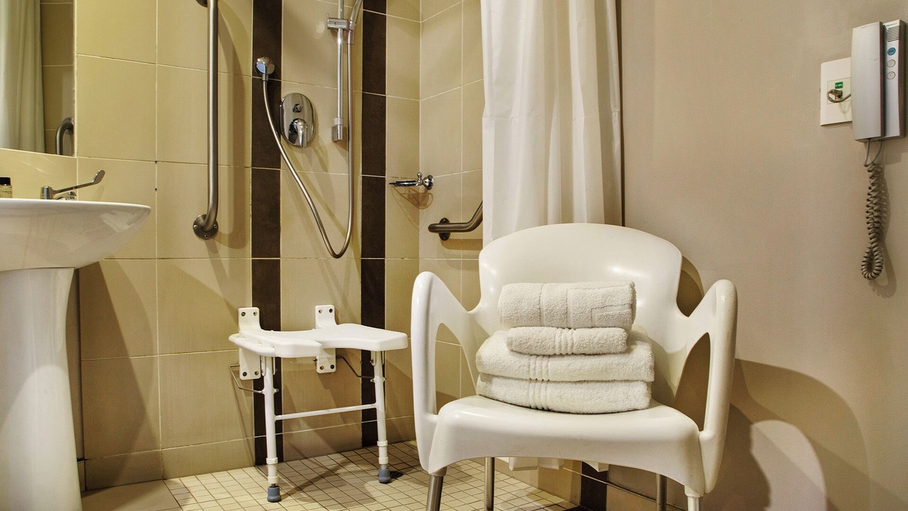 Photo of Bathroom in Emalahleni