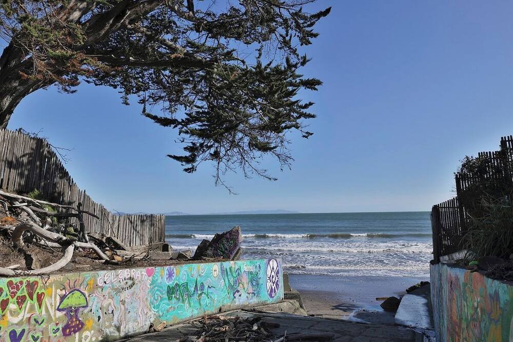 Photo of Others in Bolinas