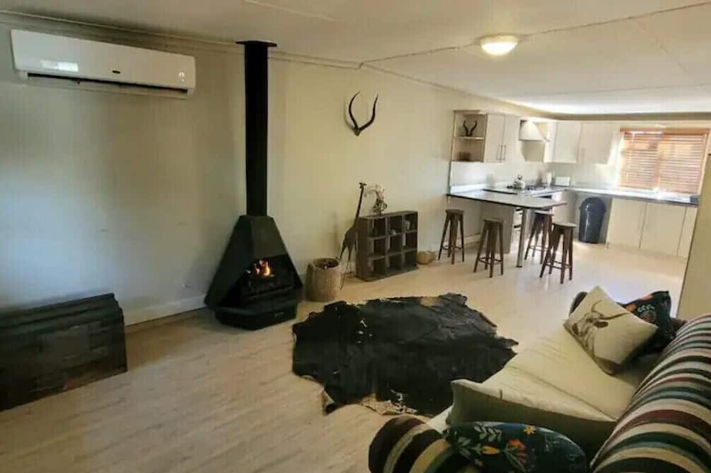 Photo of Livingroom in Addo
