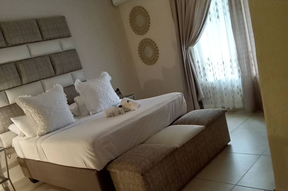 Photo of Bedroom in Modjadjiskloof