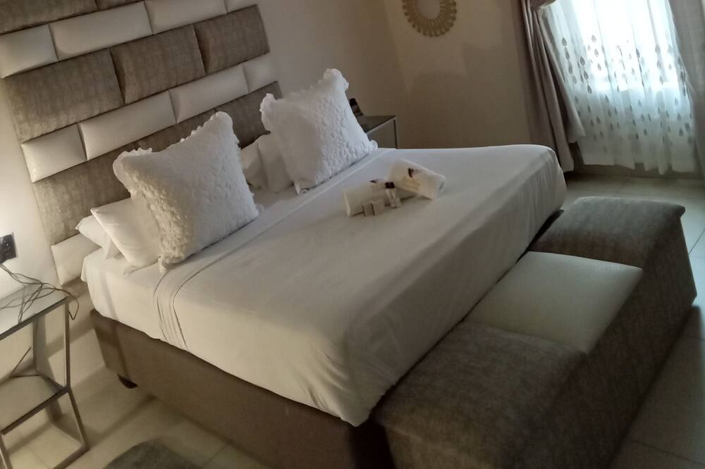 Photo of Bedroom in Modjadjiskloof