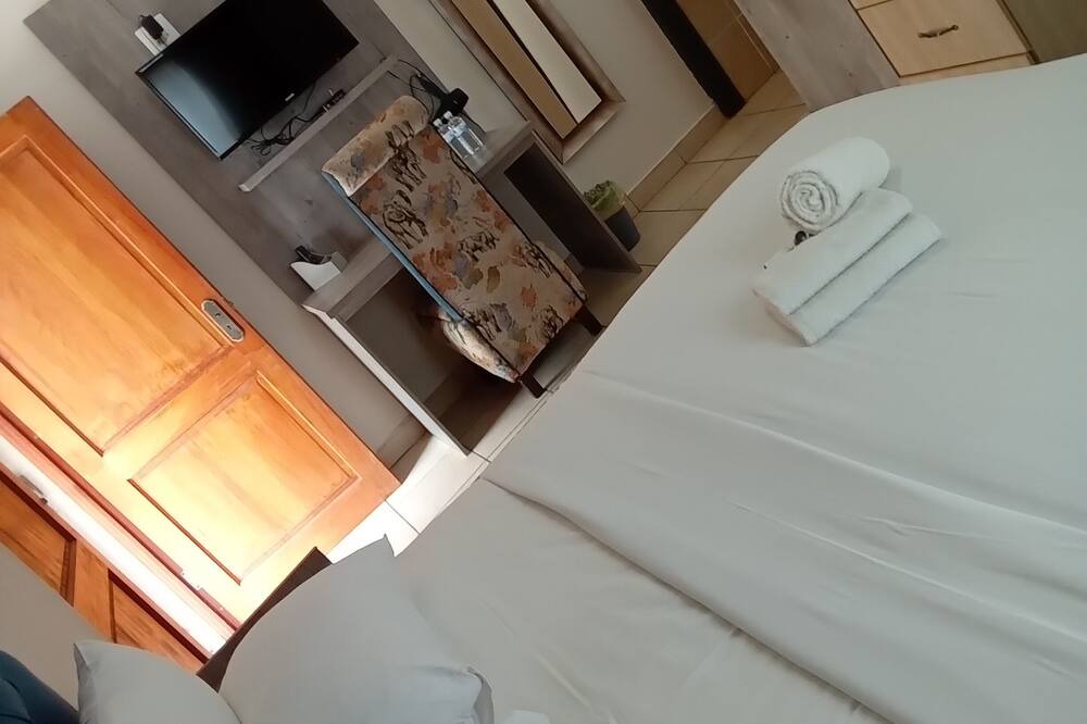 Photo of Bedroom in Modjadjiskloof