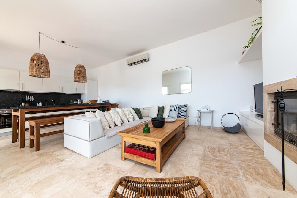 Photo of Livingroom in Gumusluk