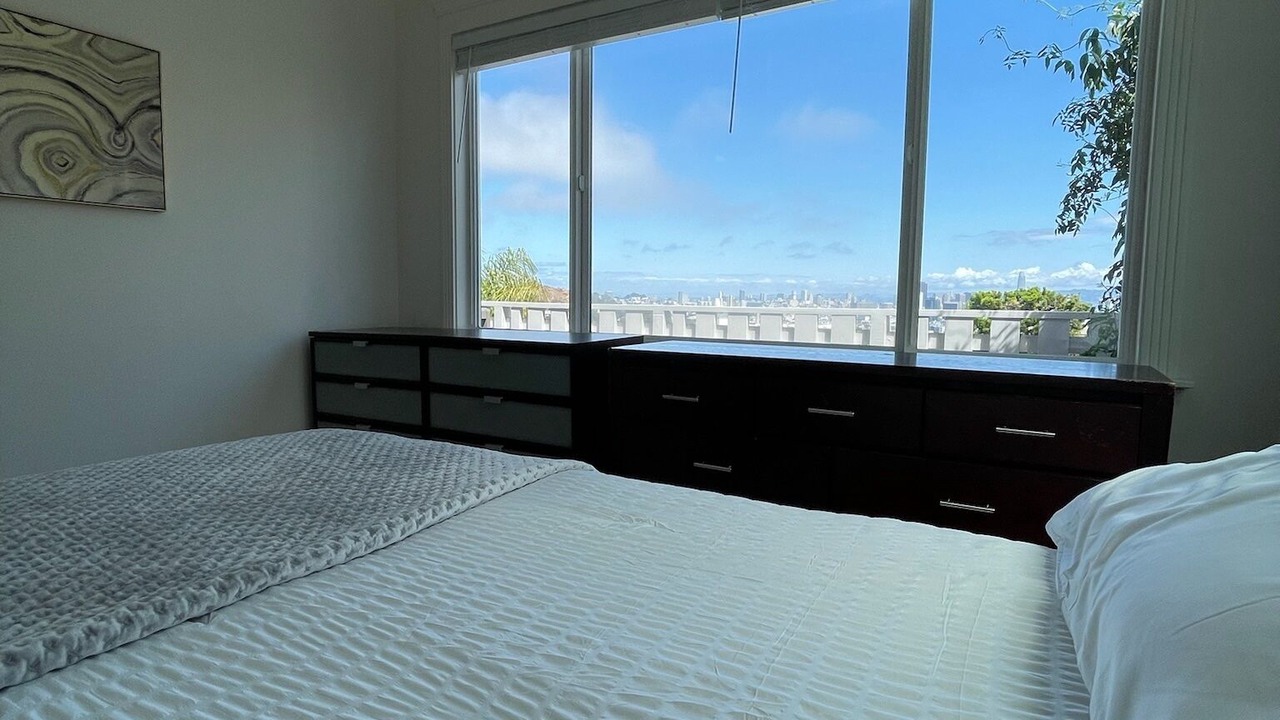 Photo of Bedroom in Eureka Valley
