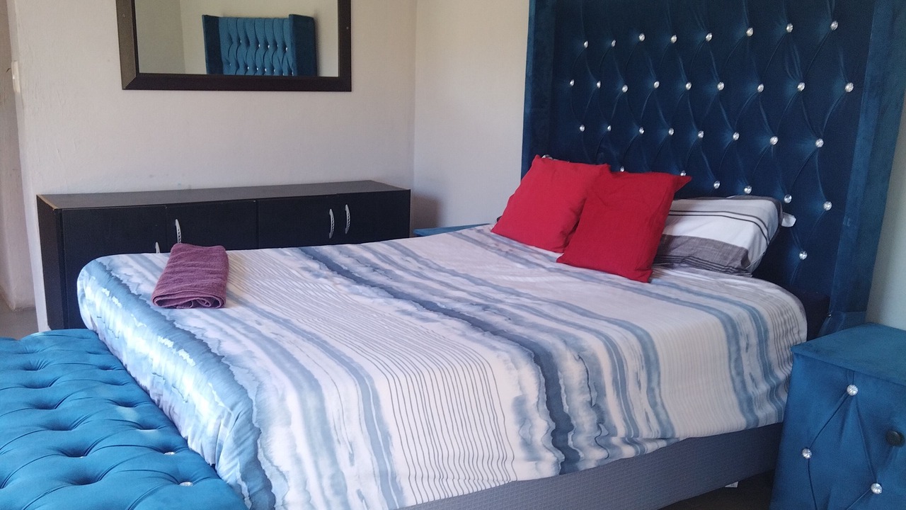 Photo of Bedroom in Acornhoek