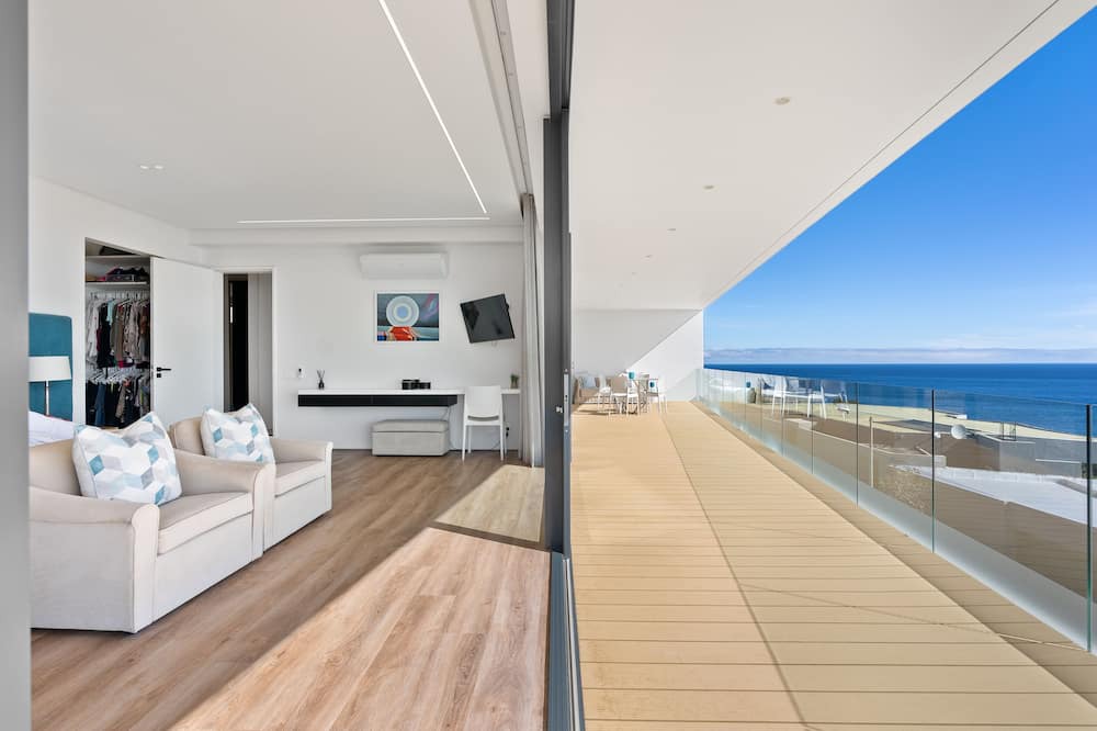 Photo of Outdoor in Bantry Bay