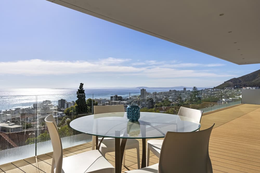 Photo of Outdoor in Bantry Bay