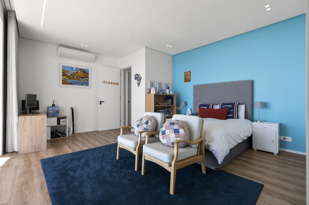 Photo of Bedroom in Bantry Bay