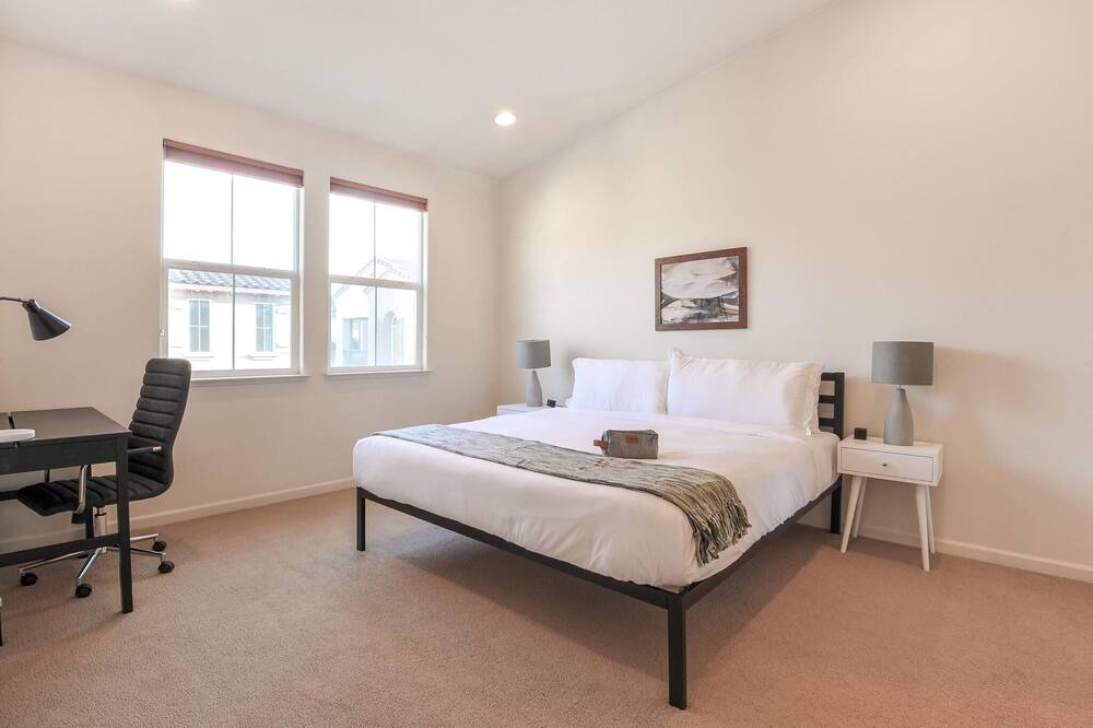 Photo of Bedroom in Milpitas