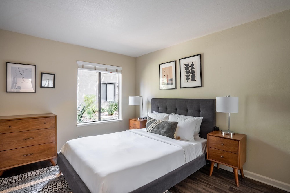 Photo of Bedroom in Walnut Creek
