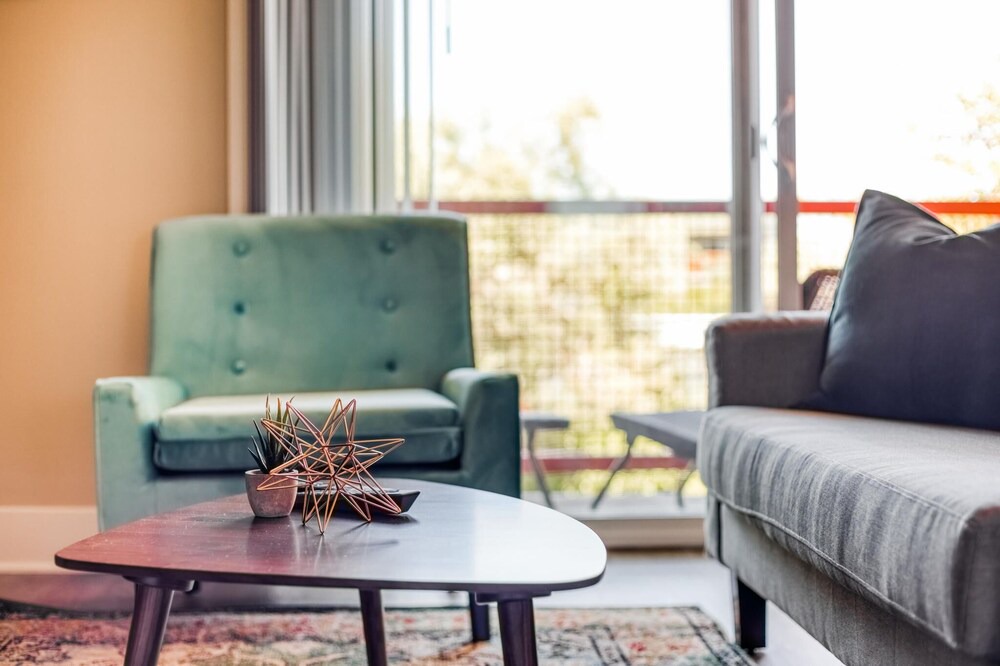 Photo of Livingroom in East San Mateo