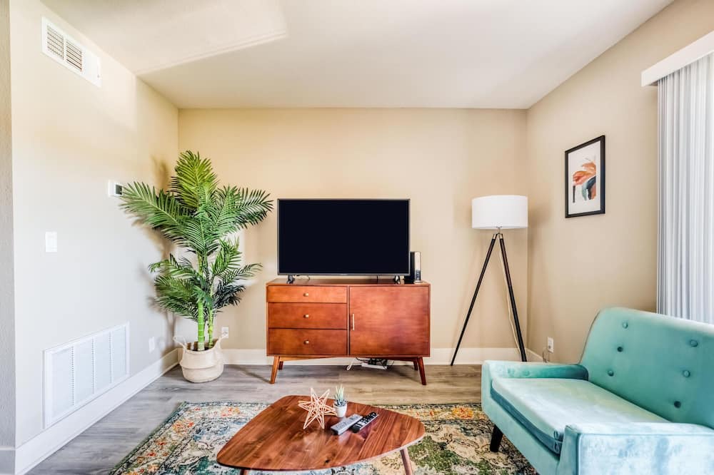 Photo of Livingroom in East San Mateo