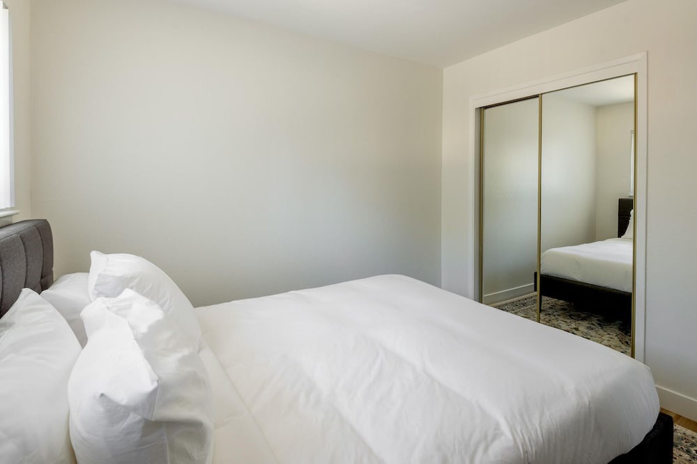 Photo of Bedroom in Sunnyvale
