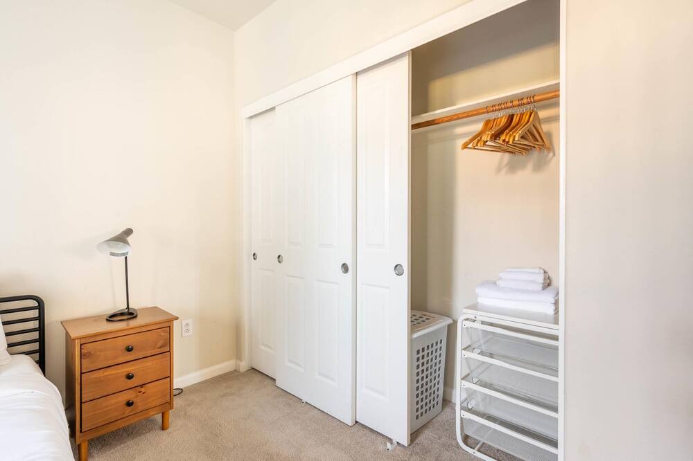 Photo of Bedroom in Central San Mateo
