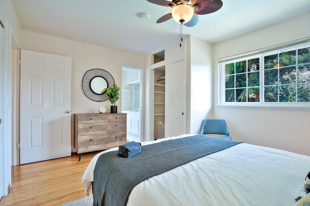 Photo of Bedroom in Sunnyvale West