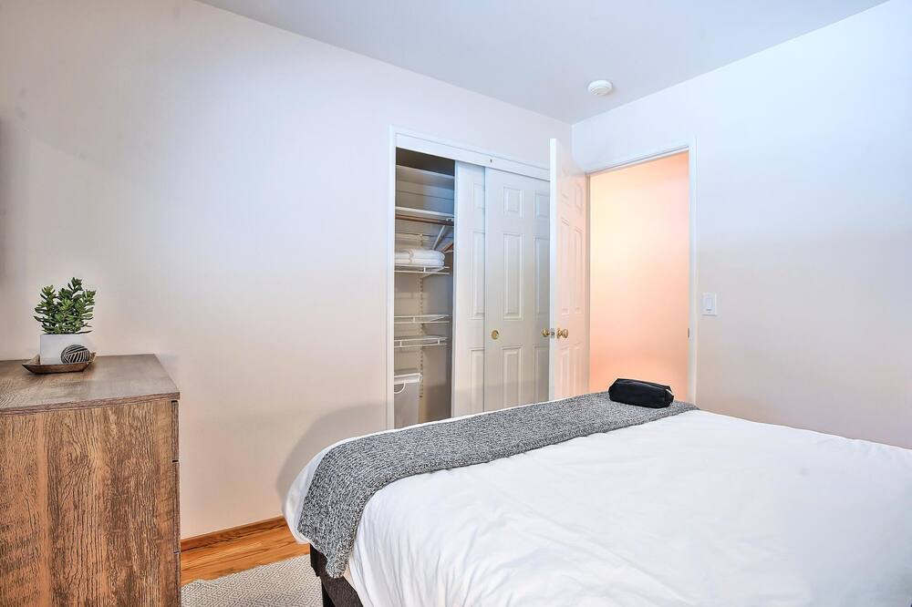Photo of Bedroom in Sunnyvale West