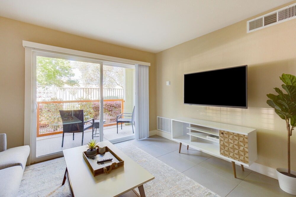 Photo of Livingroom in East San Mateo