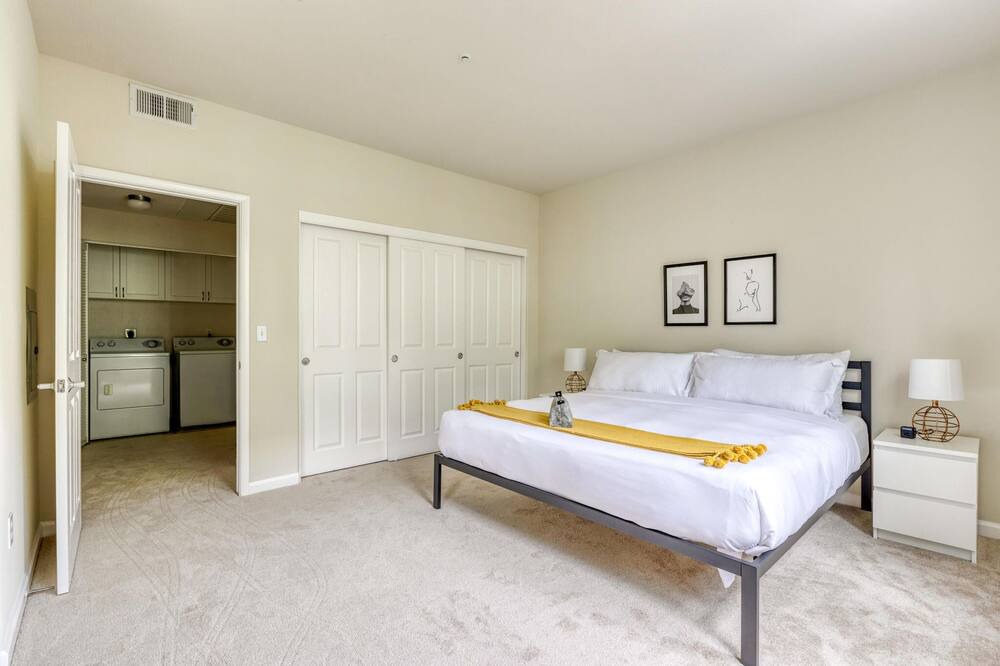 Photo of Bedroom in Central San Mateo