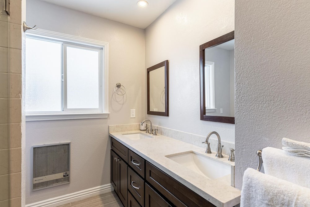 Photo of Bathroom in San Leandro