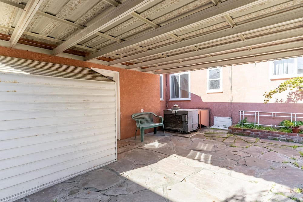 Photo of Patio Balcony in San Leandro