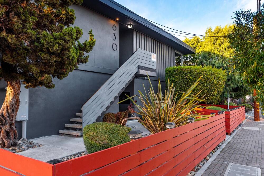 Photo of Outdoor in Belmont