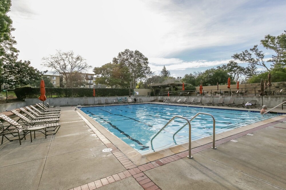 Photo of Outdoor in Palo Alto