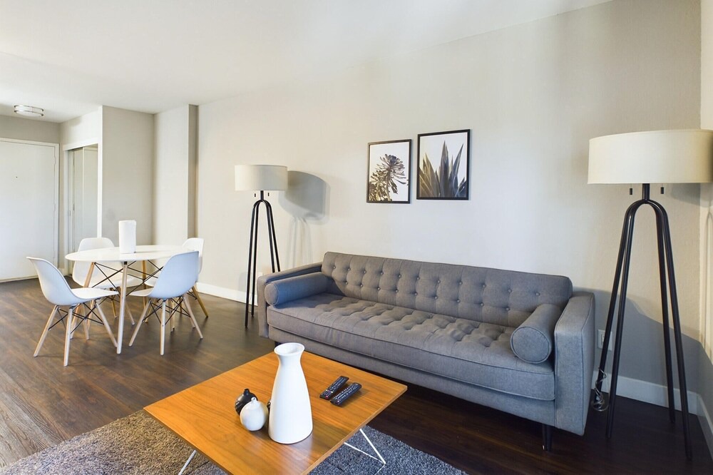 Photo of Livingroom in Sunnyvale