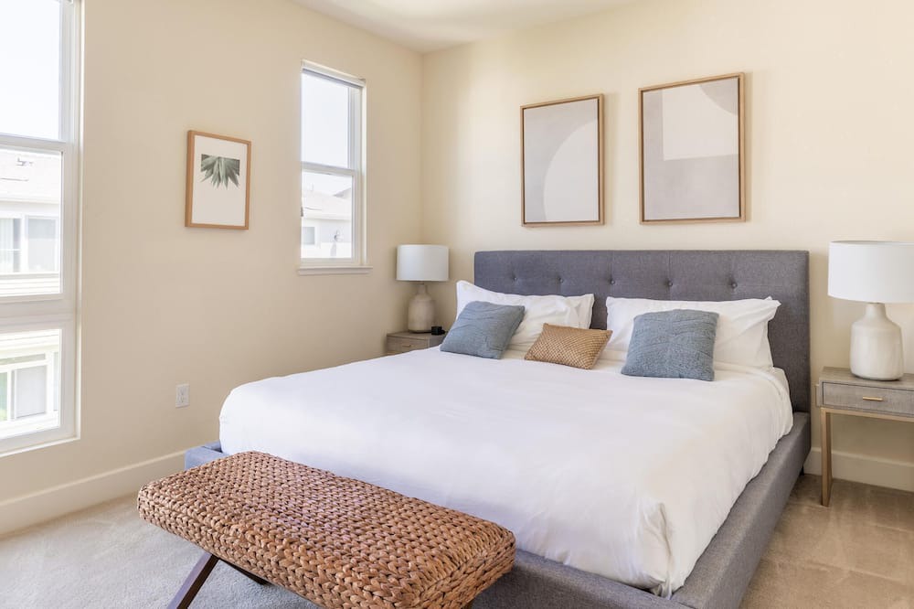 Photo of Bedroom in Hillsdale