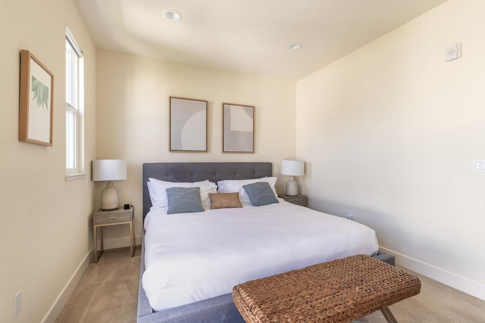 Photo of Bedroom in Hillsdale