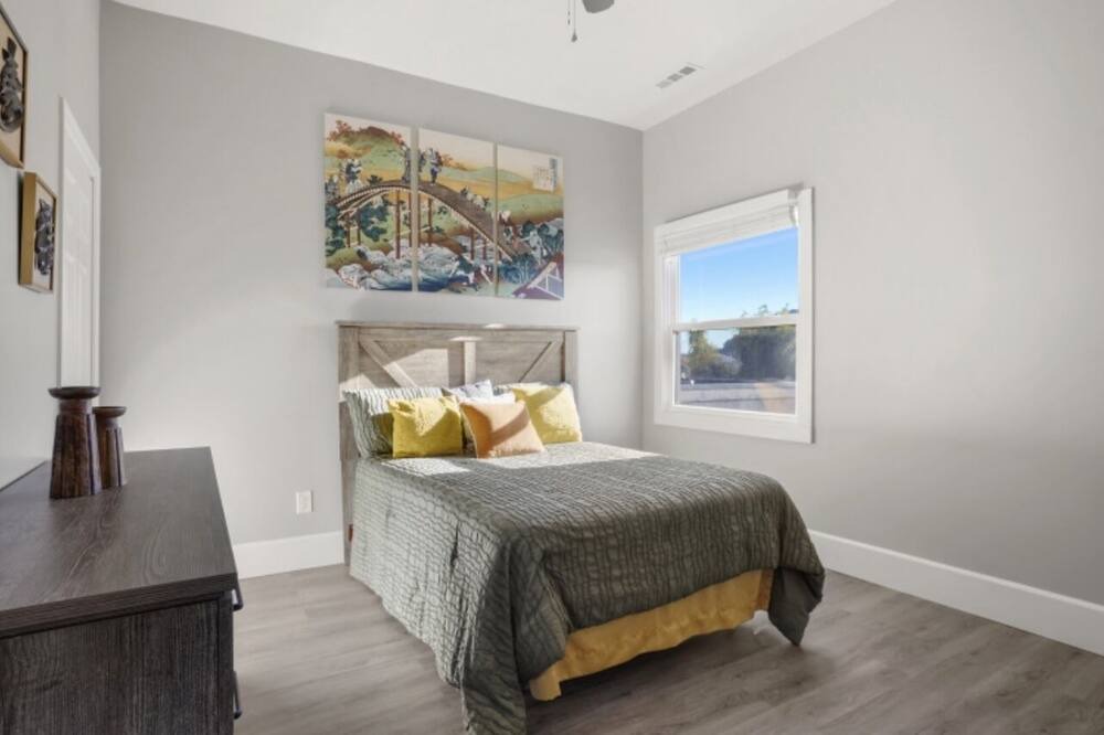 Photo of Bedroom in Bayview