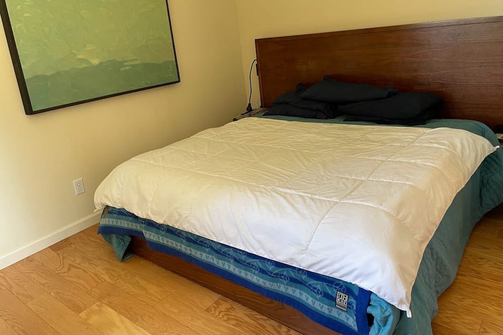 Photo of Bedroom in Berkeley Hills